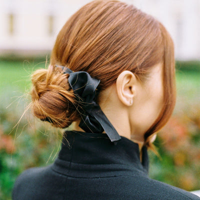 MESSY BUN